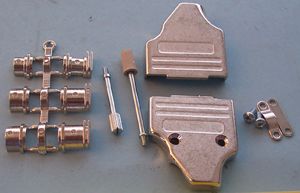 MH CONNECTORS MHDM35-15-K D Sub Backshell, MHUlti 35 Degree Hood Series, DA, 35°, Zinc Body